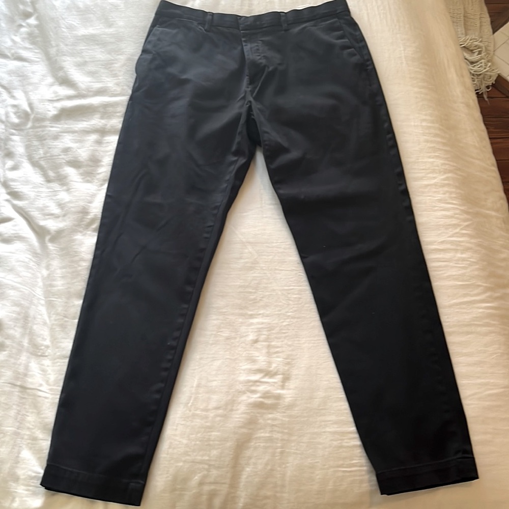 Banana Republic Mason Athletic Tapered Fit Rapid Movement Chinos 35x34 Navy Blue